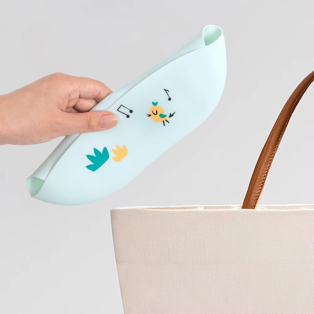 CleanBite™ Waterproof Silicone Baby Bib